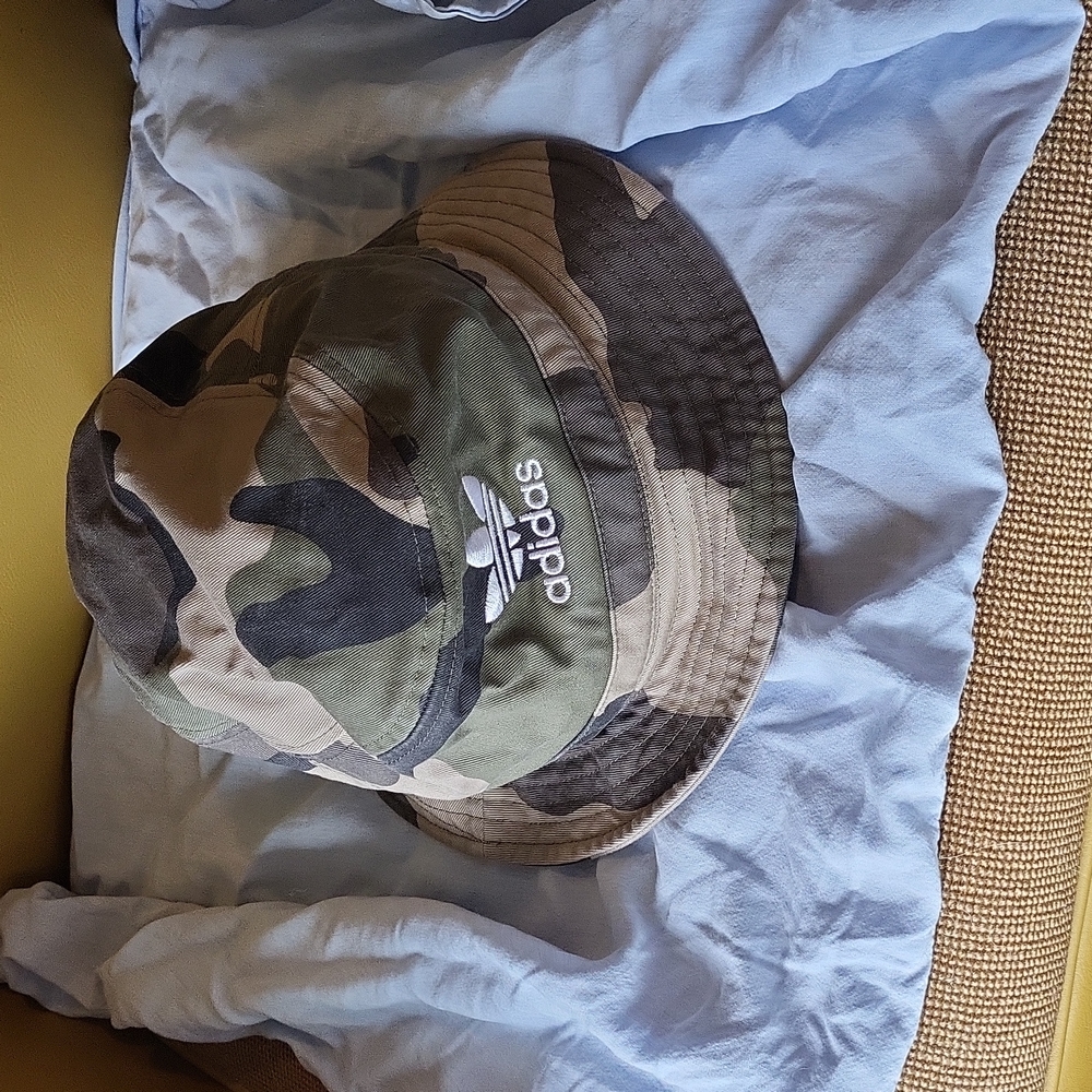 Bucket Hat